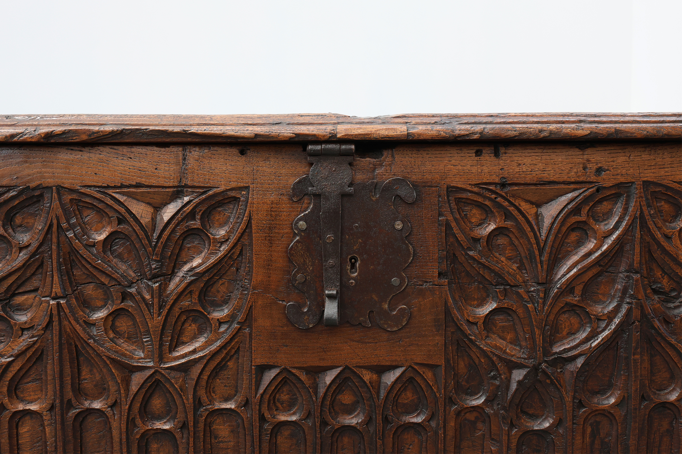 Rare Large Gothic 16th century carved solid oak chest, Francethumbnail